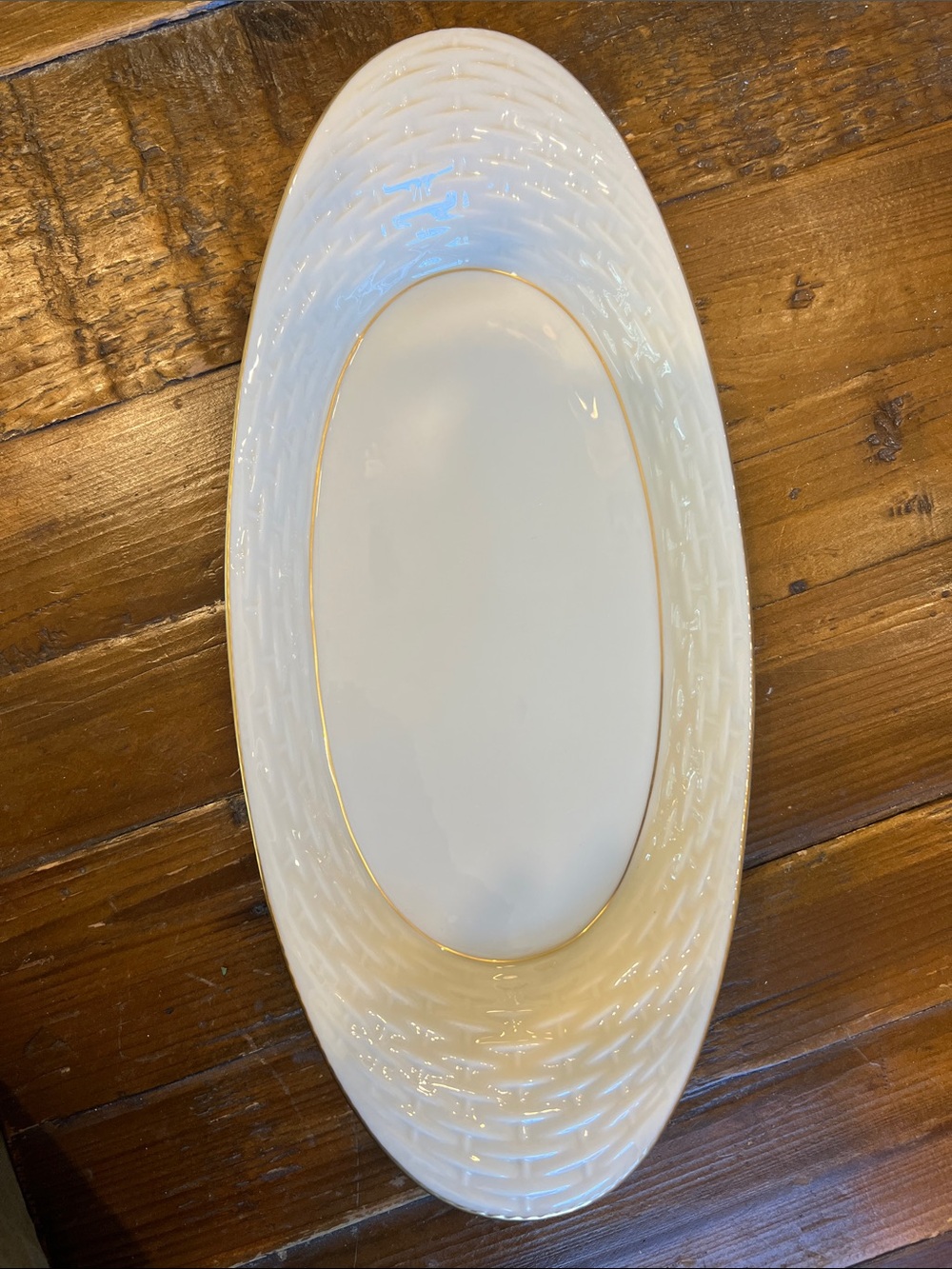 Vintage Lenox White Oval Basketweave Bread Tray with 24K Gold Accent- Like New